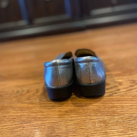 Naturalized N5 Contour Women’s Shoe - Picture 4 of 4